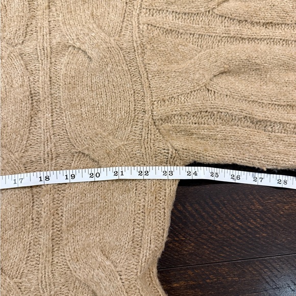 American Eagle Cable Knit Sweater Beige Tan Oversized Cozy Crewneck M - Picture 4 of 8